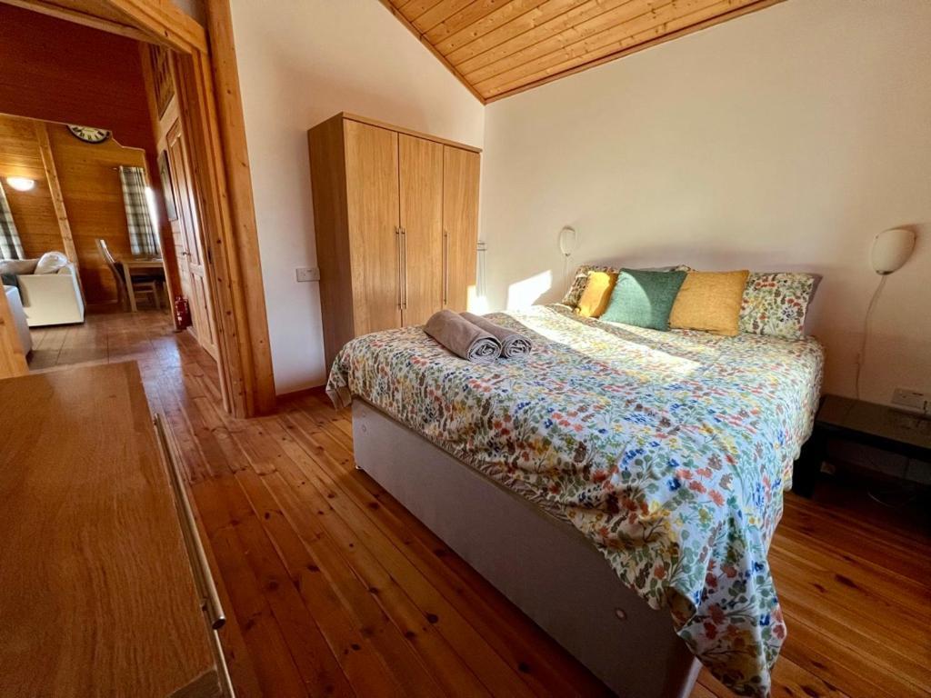Reeds Lodge, Lake Pochard South Cerney Εξωτερικό φωτογραφία
